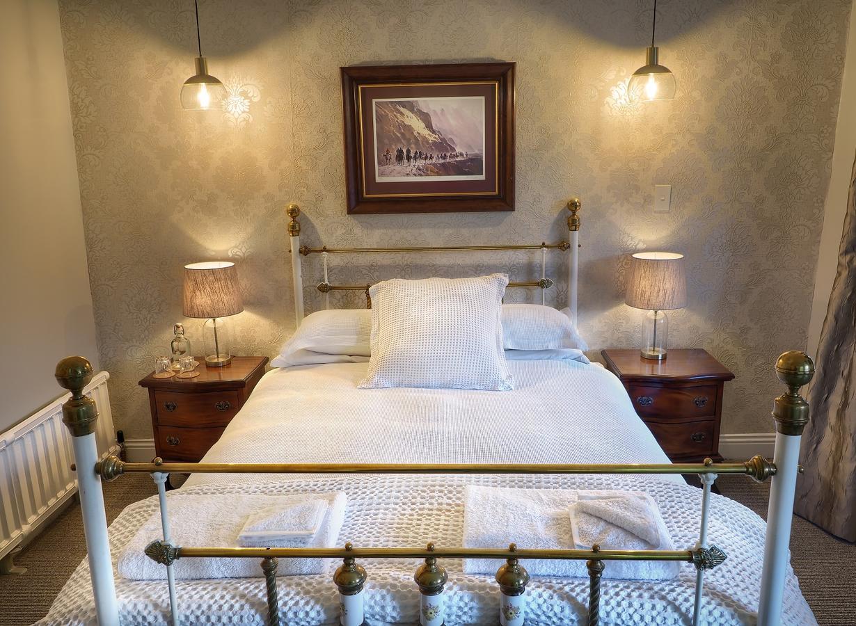 The Ferry Bed & Breakfast Queenstown Exteriör bild