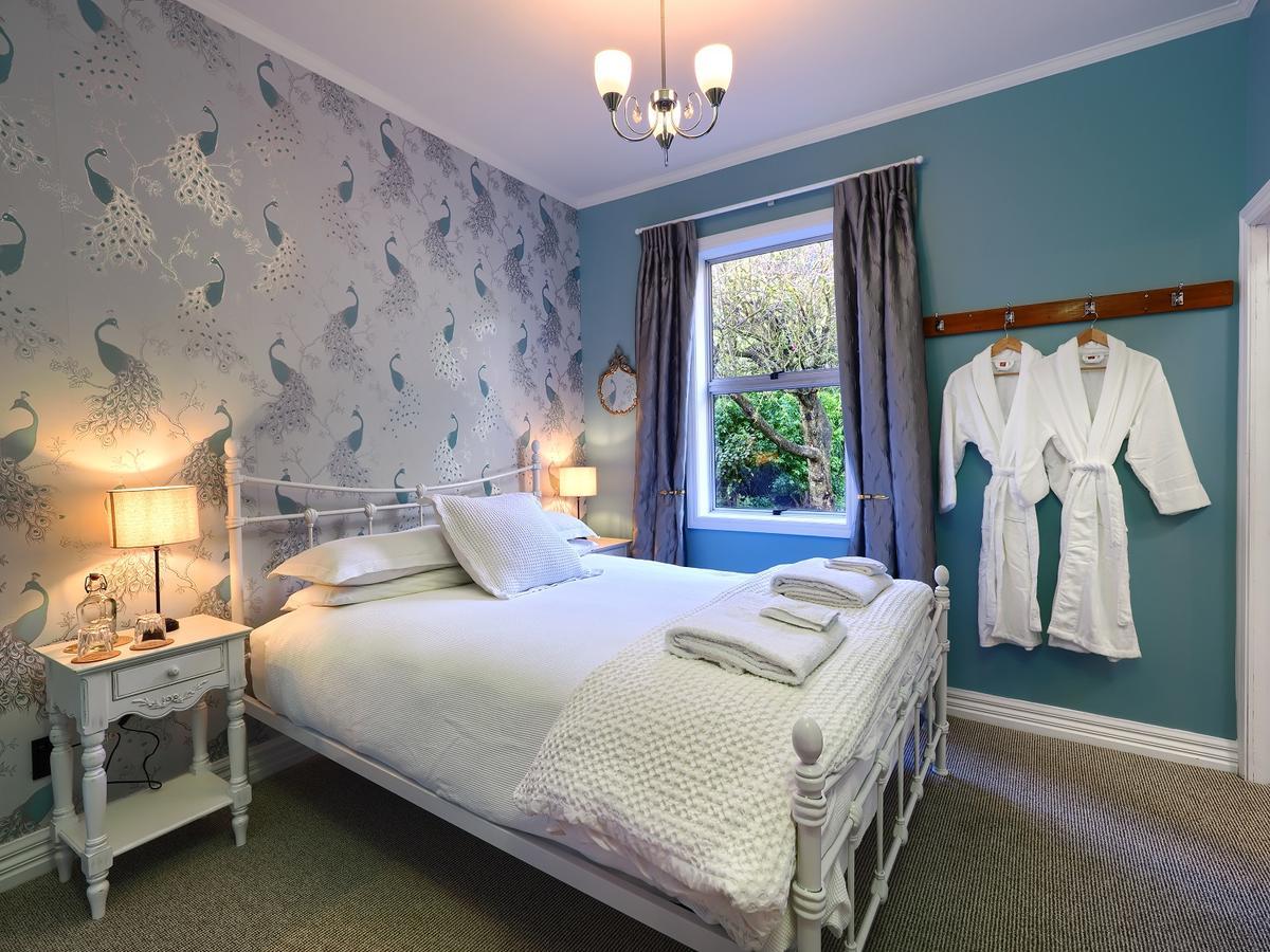 The Ferry Bed & Breakfast Queenstown Exteriör bild
